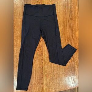 Athleta Ultimate Stash Pocket Leopard Embossed 7/8 Tight - Size XS